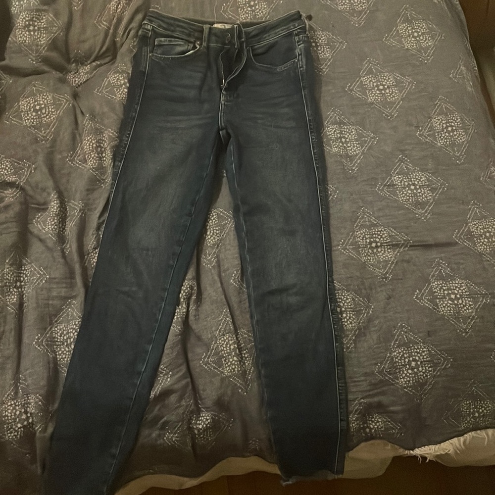 super cute free people jeans!